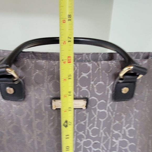 CK CALVIN KLEIN AMAZING SIGNATURE TOTE. LAPTOP BAG, WEEKENDER, CARRY ON, BOOKS - Picture 15 of 16